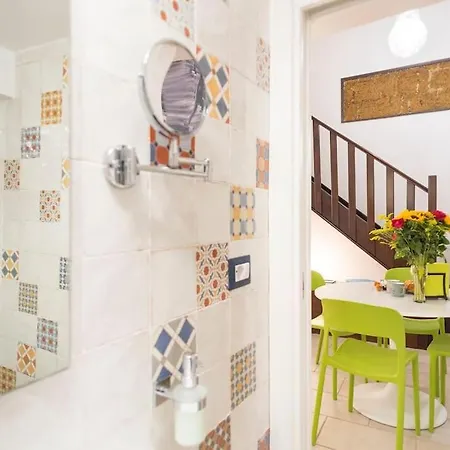 Apartment La Casetta Sui Gradoni, Nel Cuore Del Centro